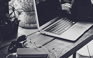 JiuyouAPP下载-世界羽联超级系列赛印尼站，中国选手表现抢眼，印尼羽毛球世界冠军