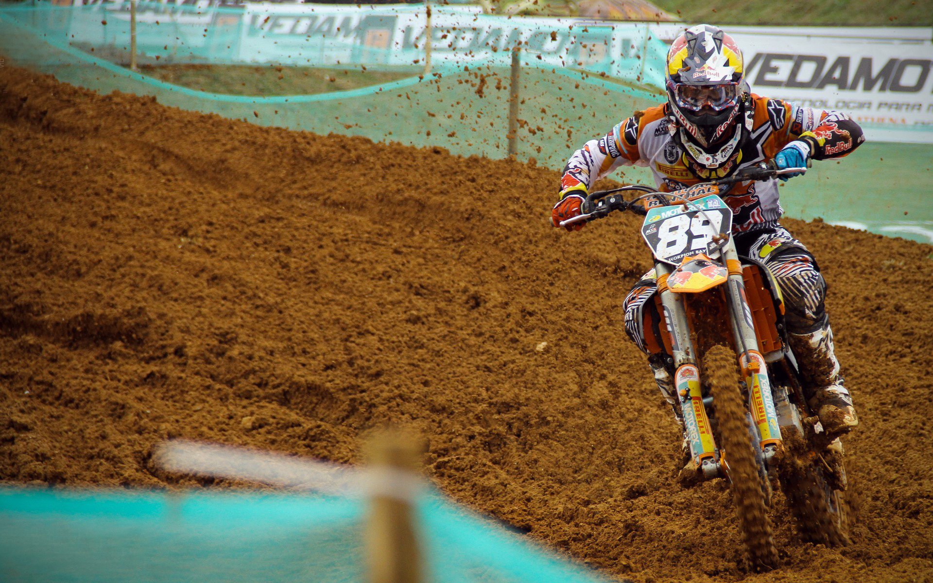 _新能源动力飞行器体验:飞跃天际的新尝试_,会飞的新能源汽车